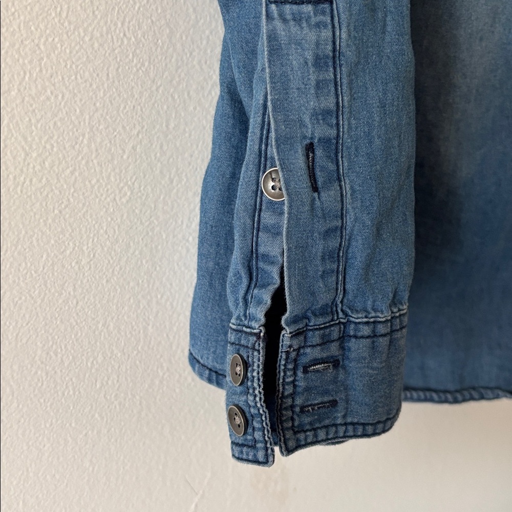 Torrid Taylor long sleeve denim button down chambray shirt - Picture 3 of 5